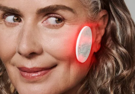 Omnilux推出迷你LED设备针对特定皮肤问题