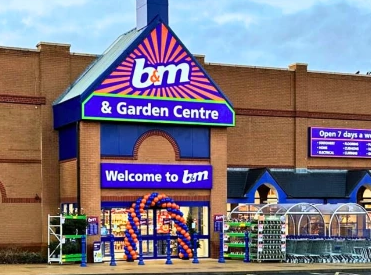 折扣零售商B&M扩张至更大更好的诺森伯兰商店