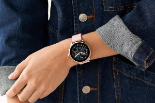 FOSSIL将不再生产智能手表暗示设计师可穿戴设备市场疲软